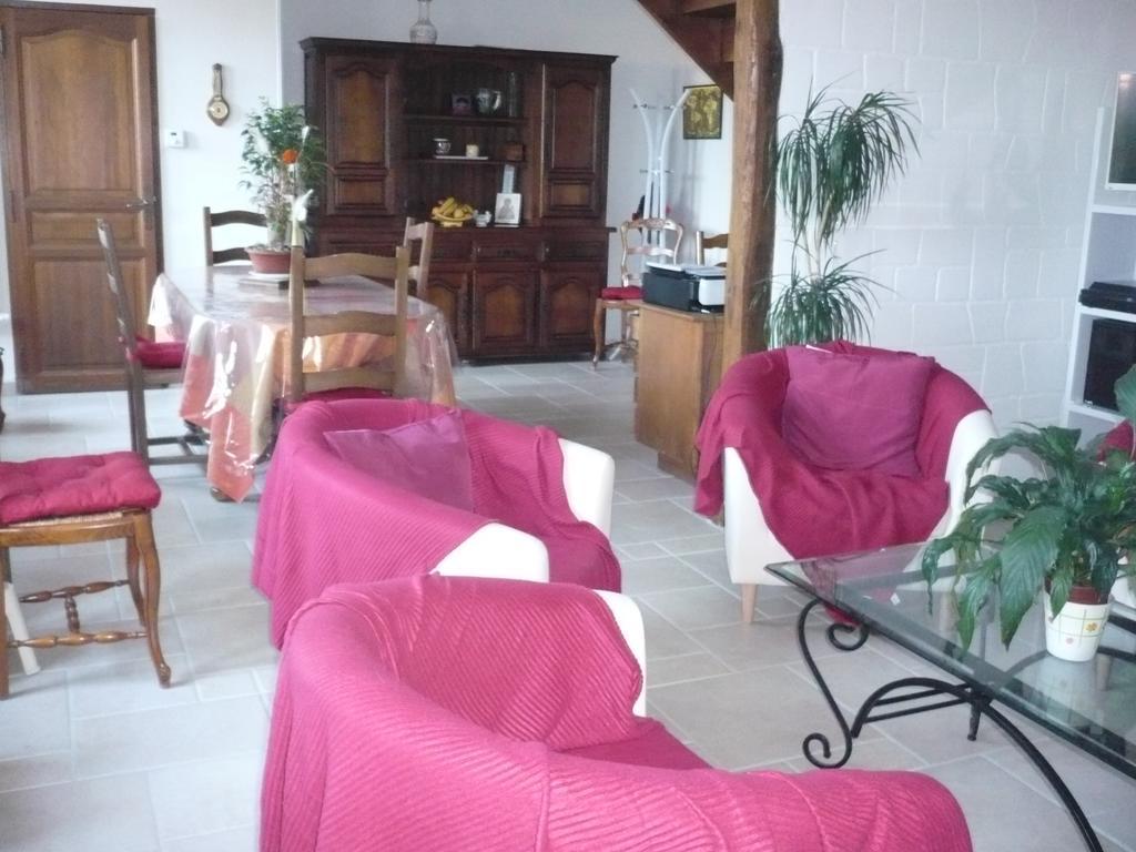 Chambres D'Hotes Anne-Marie Châtillon-sur-Indre Zimmer foto